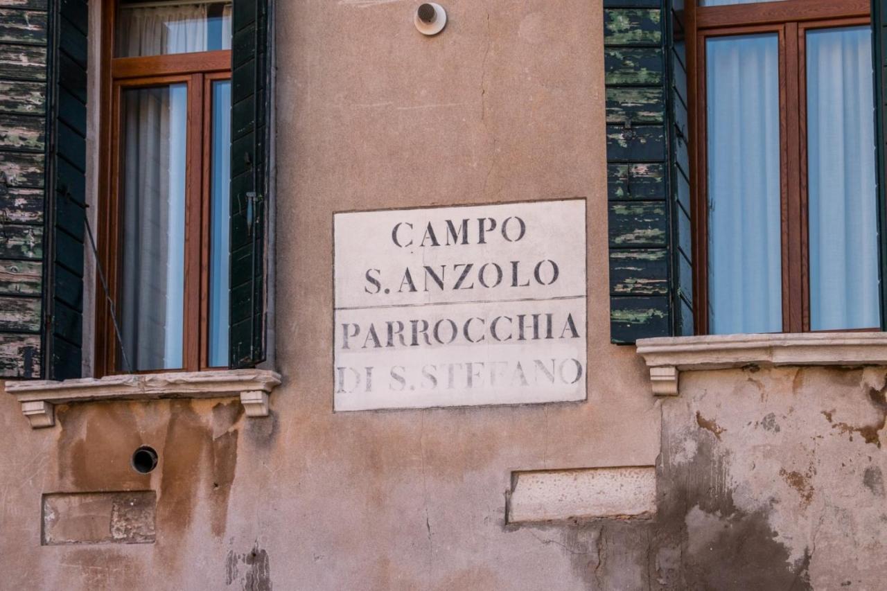 Fenice Backstage Over Canal Venecia Exterior foto