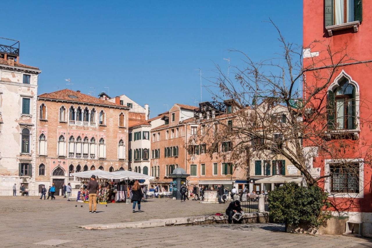 Fenice Backstage Over Canal Venecia Exterior foto